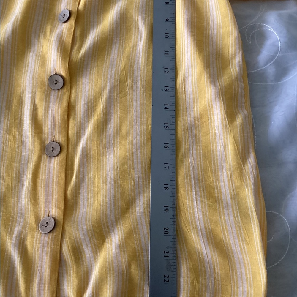 Women's LC Lauren Conrad Button-Front Puff-Sleeve Top XS - Picture 2 of 6